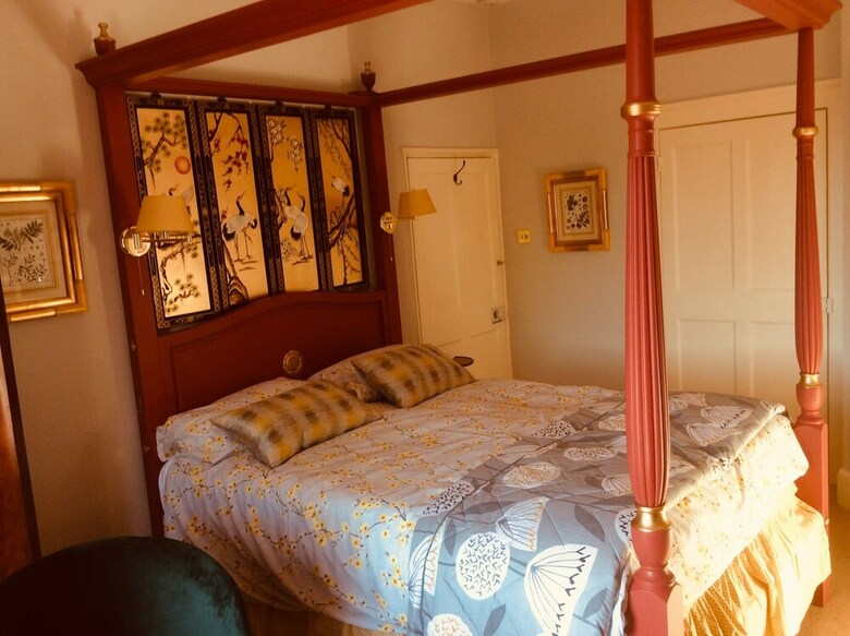 Bed & Breakfast Whatley House