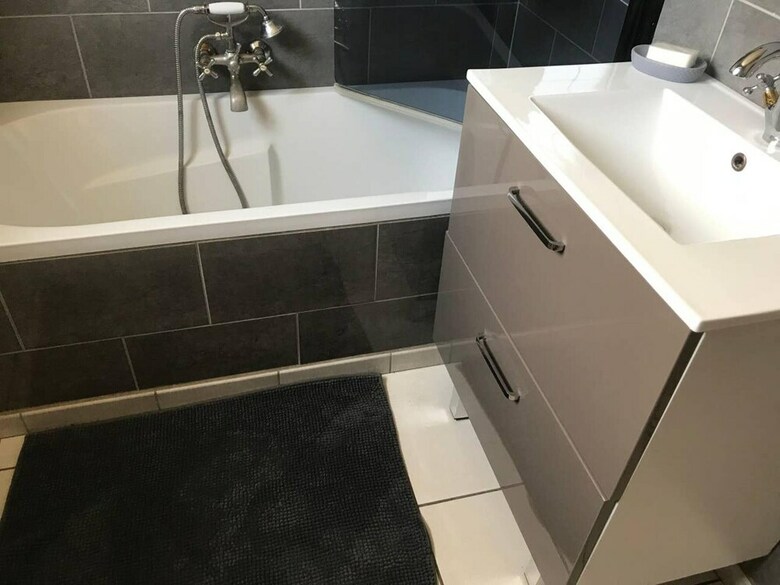 House With 2 Bedrooms In Berlaimont, With Wifi
