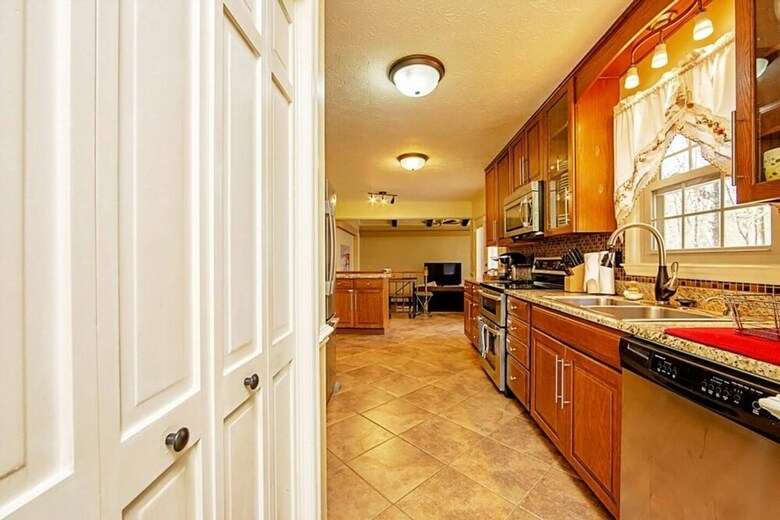 Enjoy The Centrally Located Mcfadyen Guest House