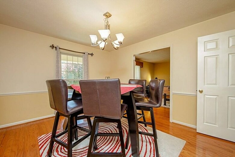 Enjoy The Centrally Located Mcfadyen Guest House