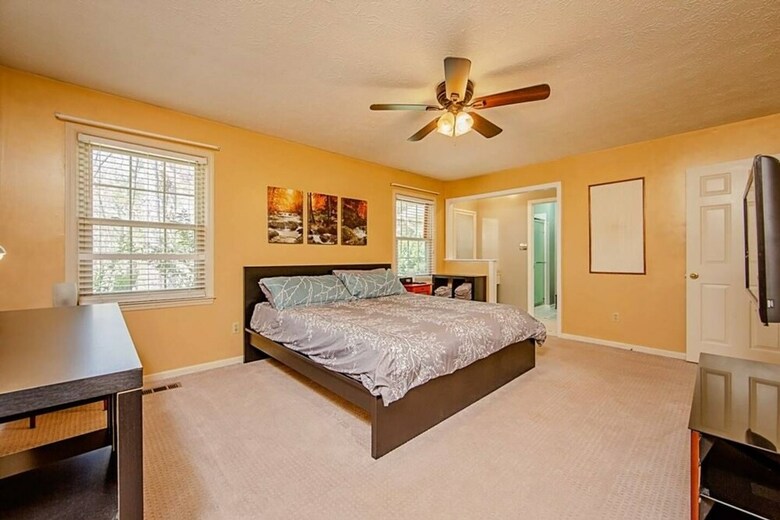 Enjoy The Centrally Located Mcfadyen Guest House