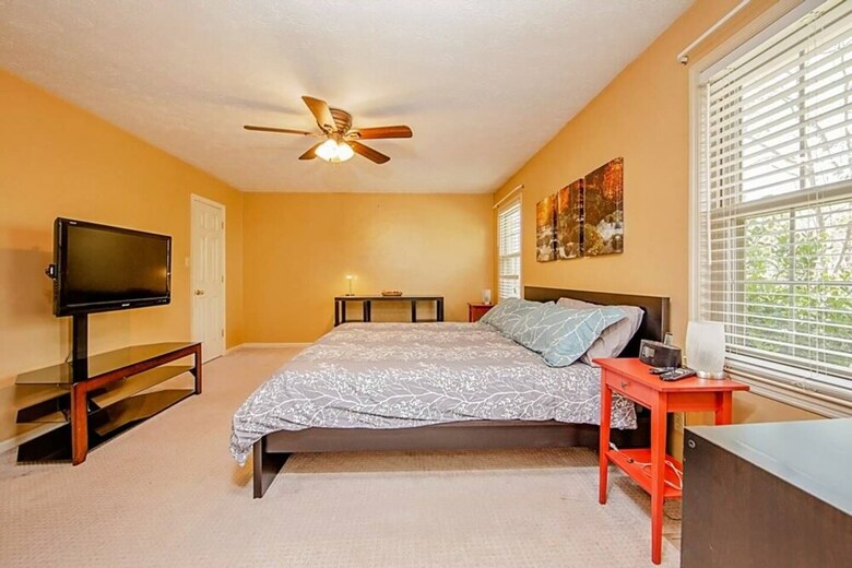 Enjoy The Centrally Located Mcfadyen Guest House
