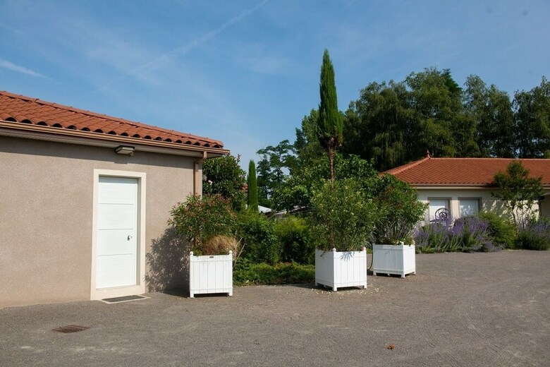 Hotel Montbrison Chambres Au Fil Du Viz�zy