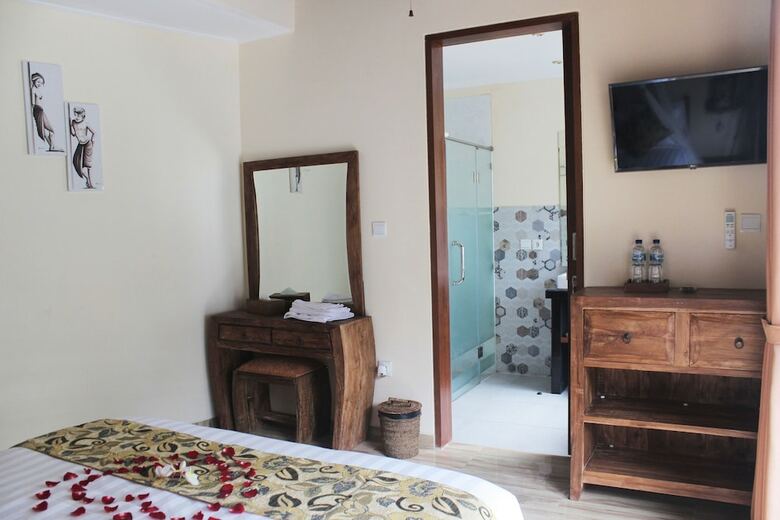 Janu Villa