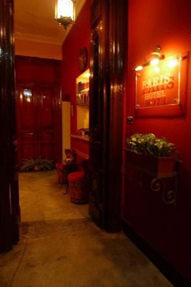 Paris Hotel
