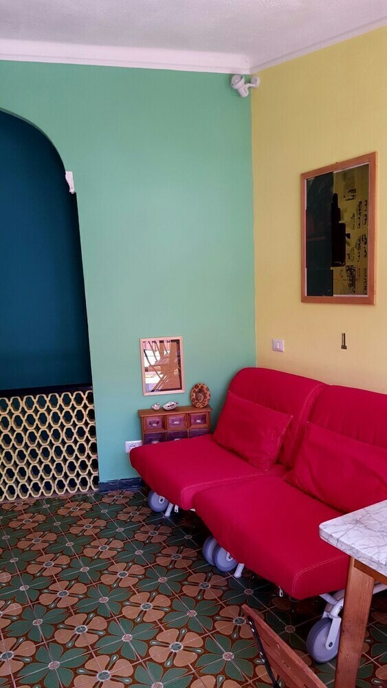 Apartamento Diara La Casa A Colori With Balcony