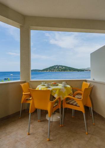 Apartments Rogulj