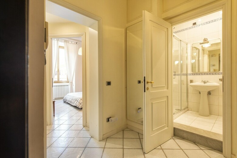 Redseven Rome Apartment