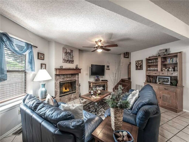 Cabana Horse Feathers, 3 Bedrooms, Pool Table, Sleeps 6