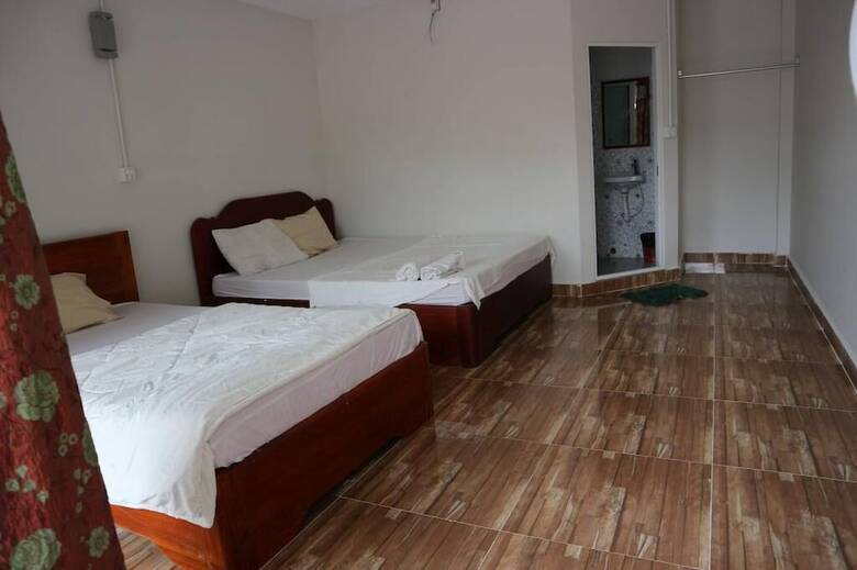 Hotel Beyond Beach Resort