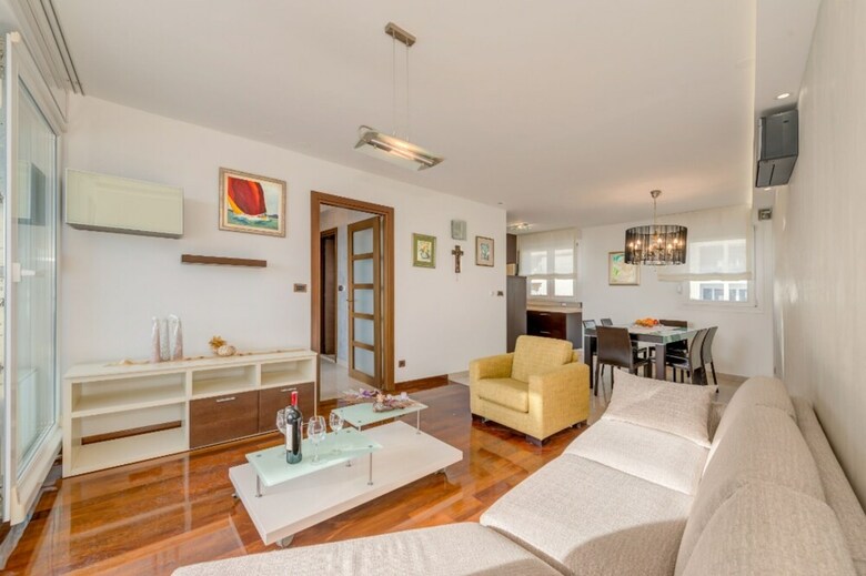 Apartment Dysania