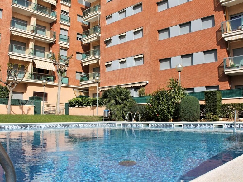 Suitur Beach Apartment With Pool