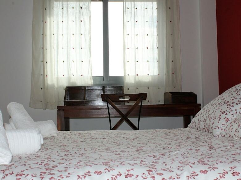 Suitur Beach Apartment With Pool