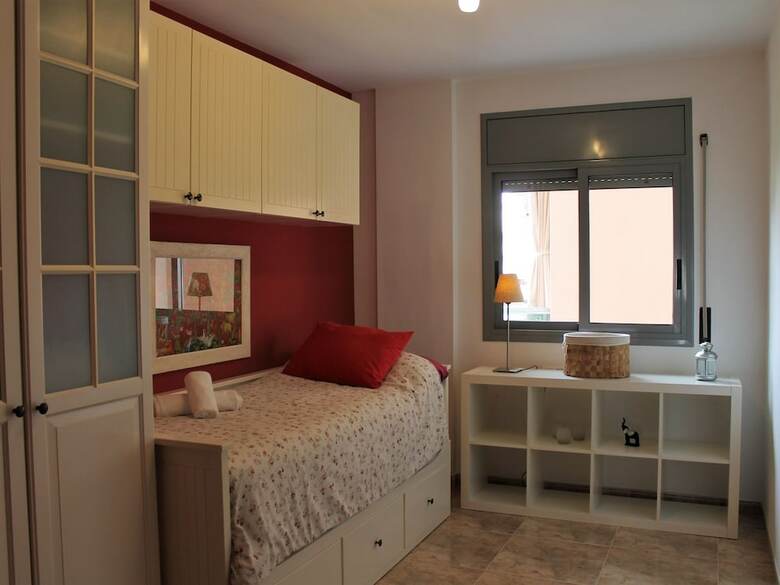 Suitur Beach Apartment With Pool