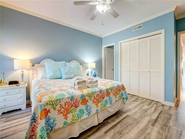 Villa Captains Walk 418, 3 Bedrooms, Beach Front, Pool, Sleeps 8