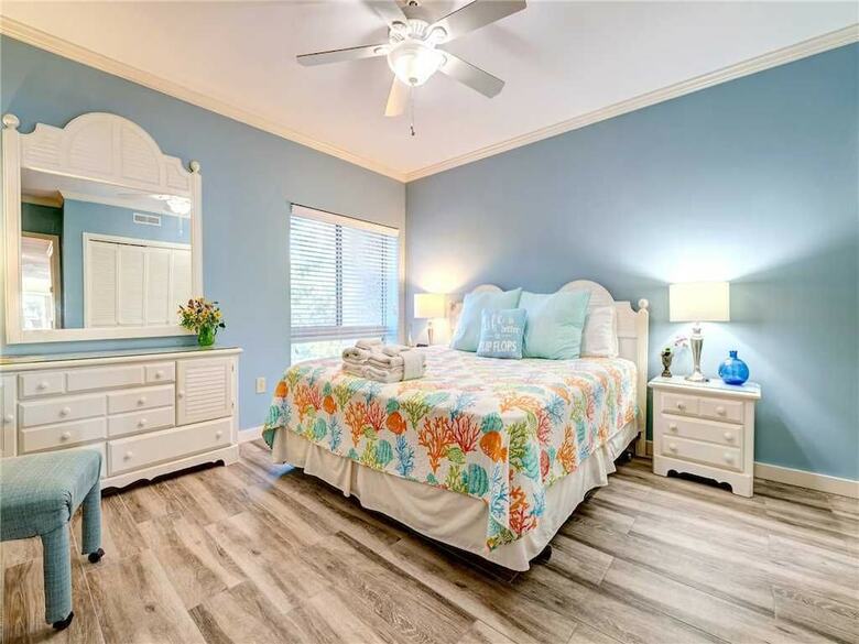 Villa Captains Walk 418, 3 Bedrooms, Beach Front, Pool, Sleeps 8