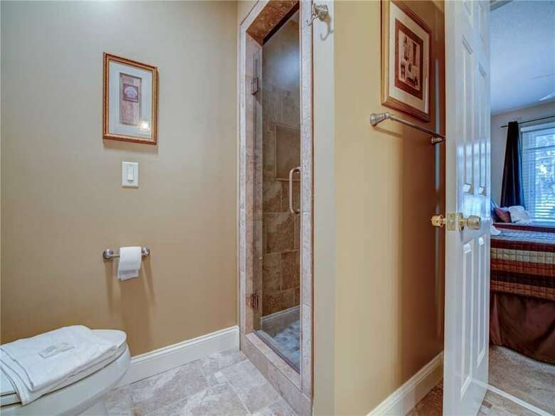 Colonnade Club 200, 2 Bedrooms, Sleeps 4