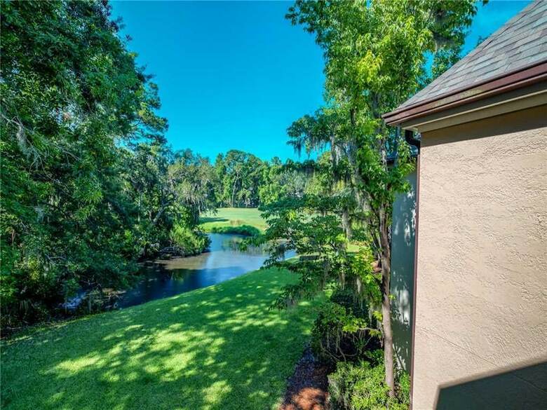 Colonnade Club 200, 2 Bedrooms, Sleeps 4