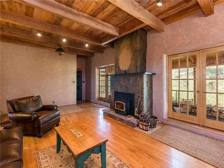 Summit Sanctuary, 3 Bedrooms, Sleeps 8, Mountain Views
