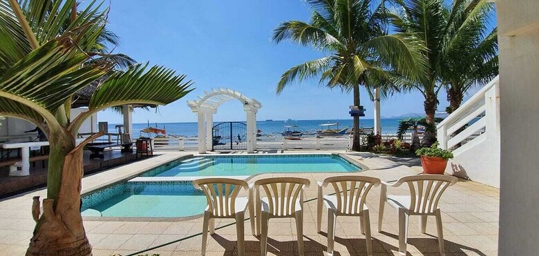 Phi-phi Beach Resorts And Hotel