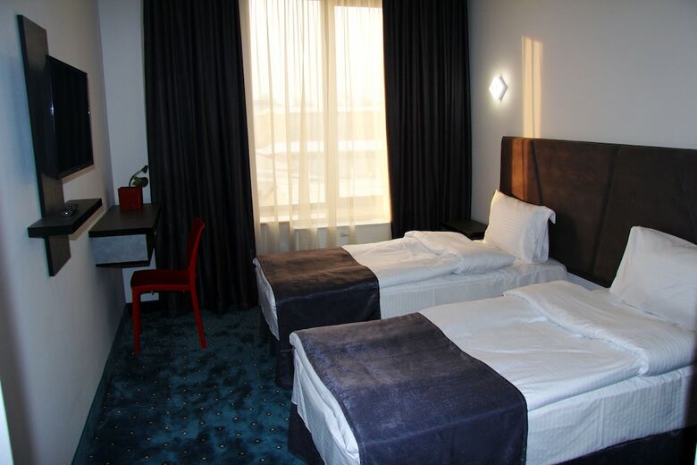 Nar-ar Hotel