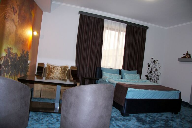 Nar-ar Hotel