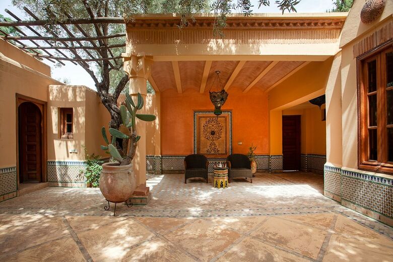 Villa Avirona