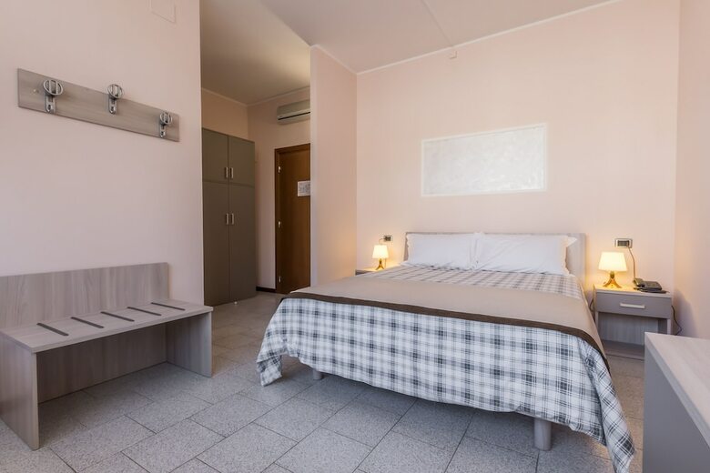 Hotel Maris