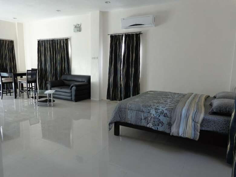 Hotel Knights Ko Suites