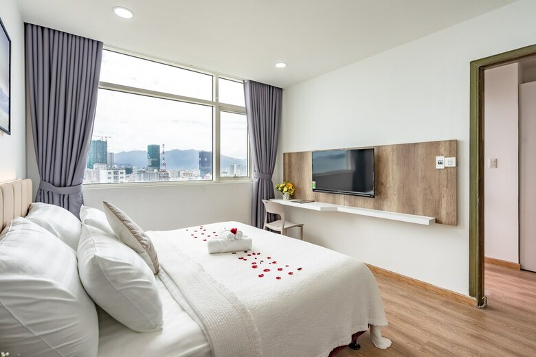 Skyline Serviced Apartments