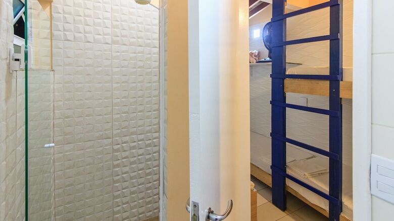 Hostal Guaruj� Hostel