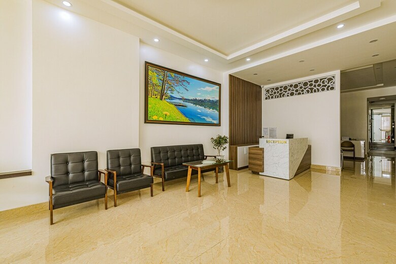 Phan Thong Vang Hotel
