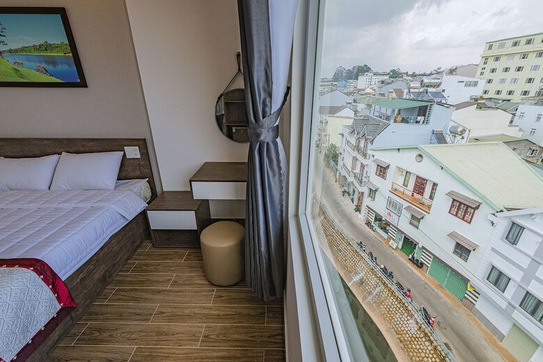 Phan Thong Vang Hotel