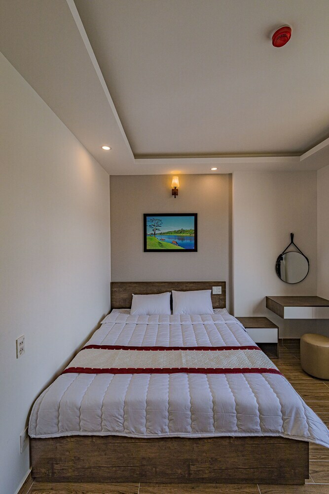 Phan Thong Vang Hotel