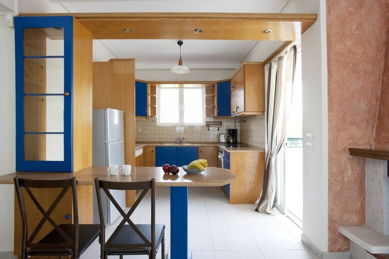 Ano Glyfada- A Big Comfortable Apartment