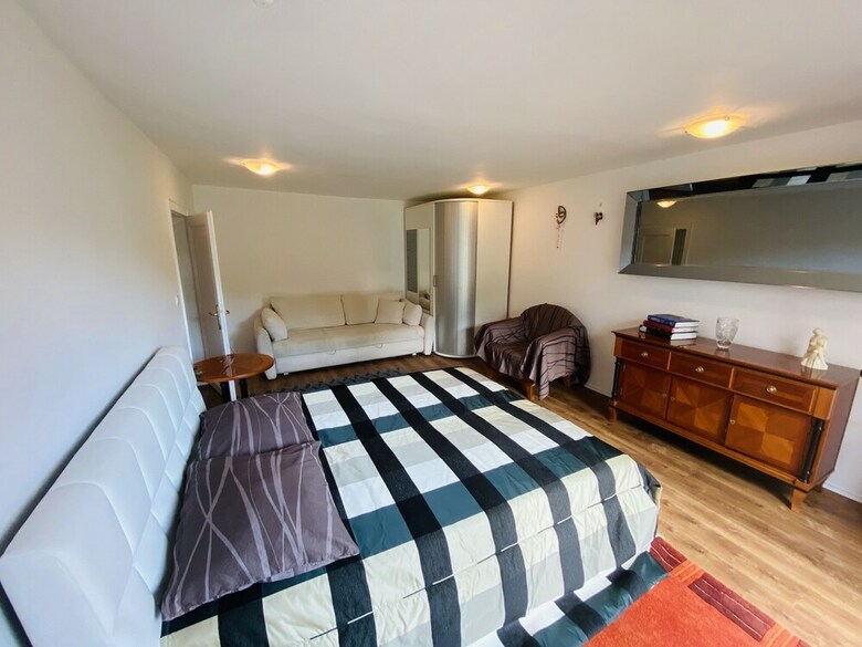 Bronia Apartments