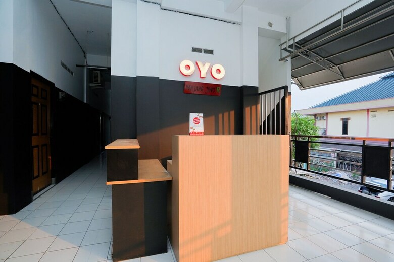Hotel Oyo 1624 Panjang Jiwo Residence