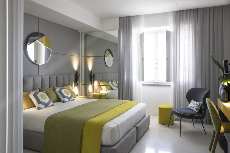 Hotel Plaza E De Russie