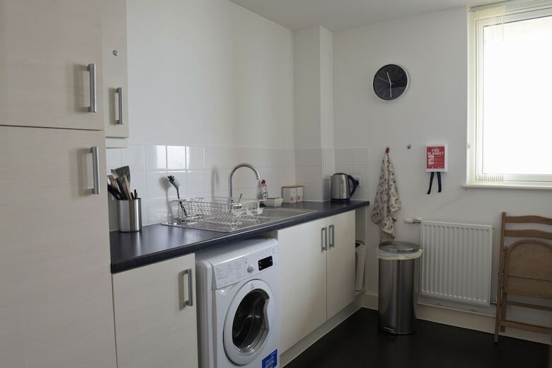 Toothbrush Apartments Waterfront - Adults Only