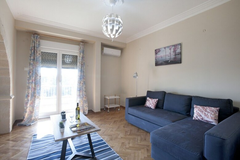 Apartamentos Ano Patisia - A 5th Floor Penthouse