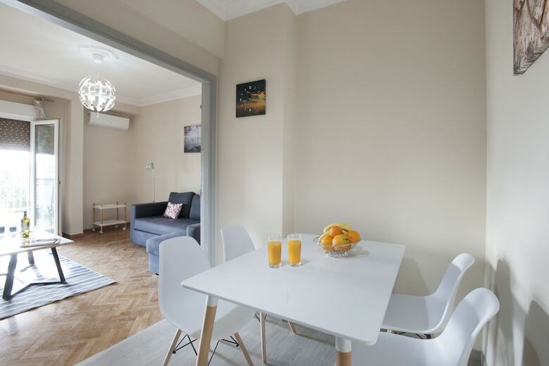 Apartamentos Ano Patisia - A 5th Floor Penthouse