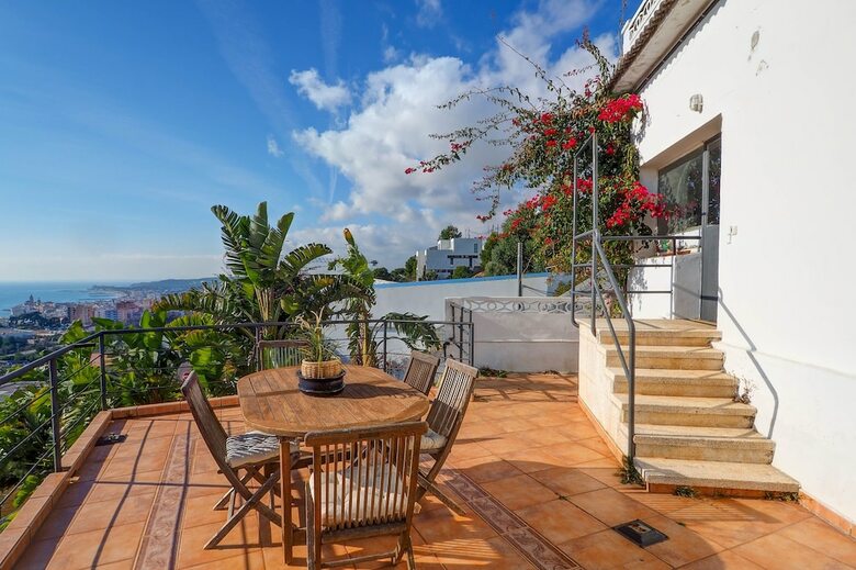 Apartamentos Property With Amazing Sea View And Pool