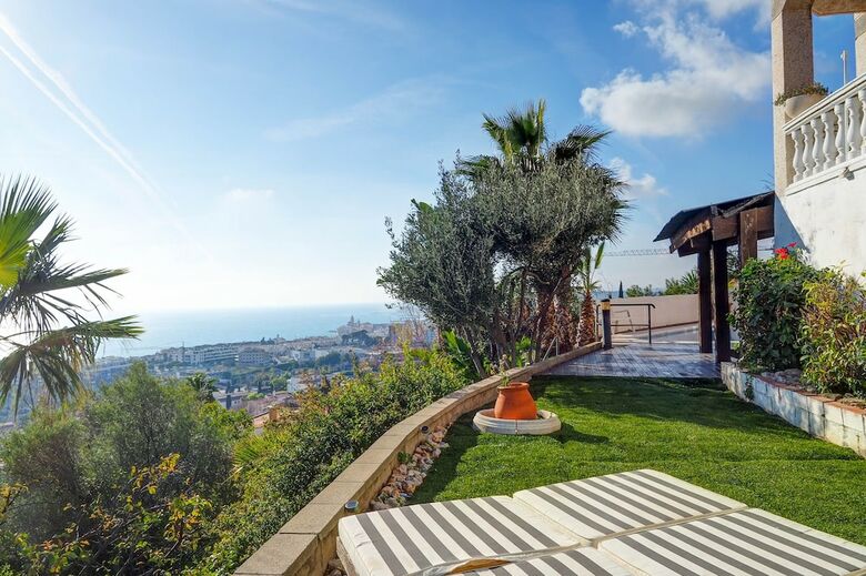 Apartamentos Property With Amazing Sea View And Pool
