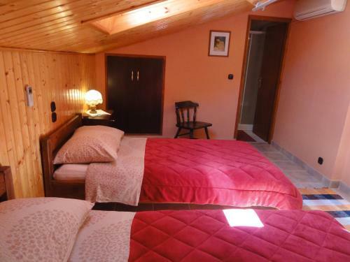 Hostal Rooms Marko Polo