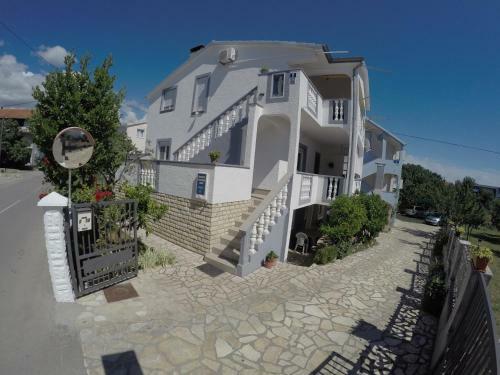 Hostal Guest House Ana