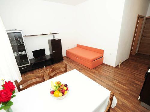 Apartments Klelija