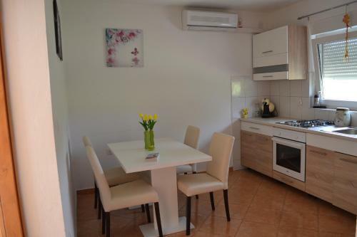 Apartments Danijela
