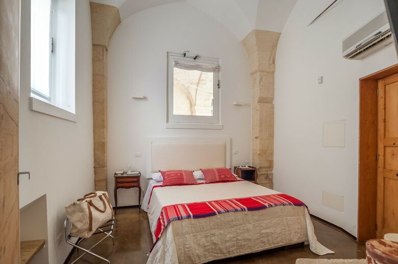 Bed & Breakfast Person�