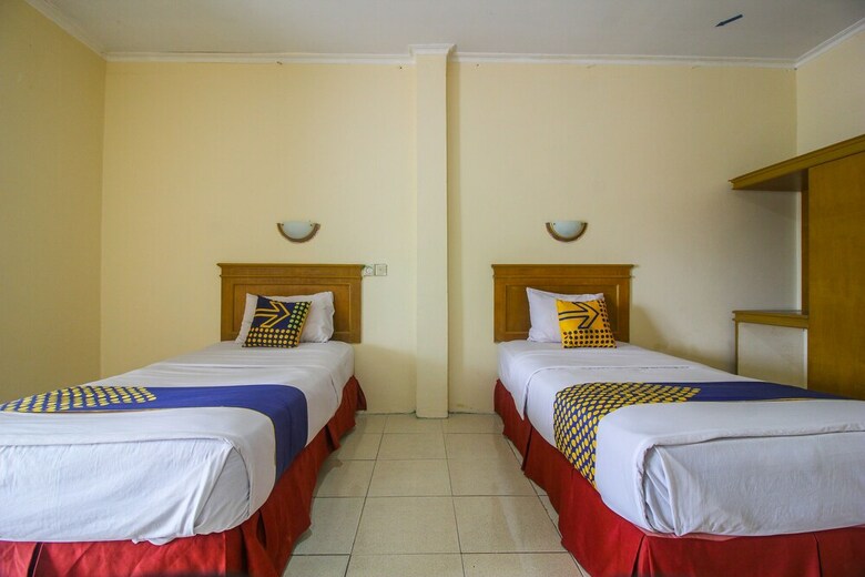 Hostal Spot On 2809 Hotel Yasmin