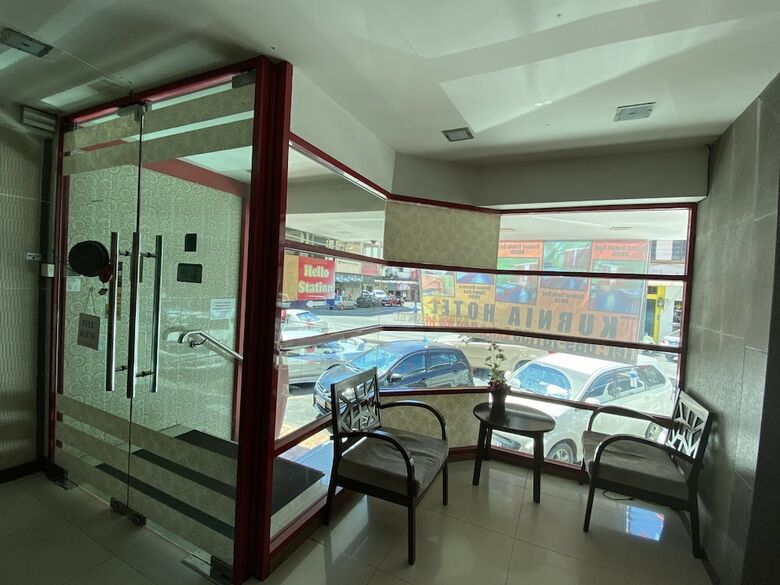 Oyo 89997 Kurnia Hotel